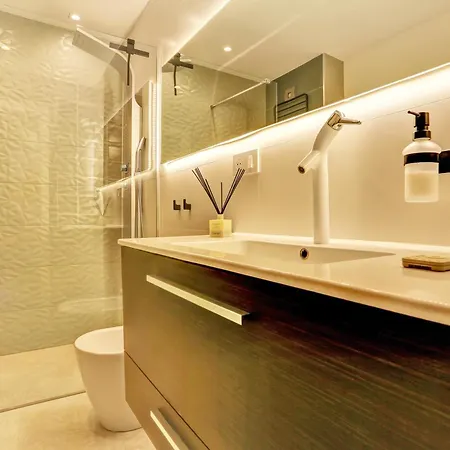 Meninas Tenerife سان ميغيل ذي أبونا